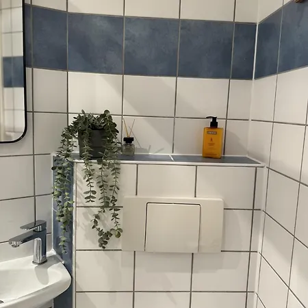 Themenzimmer Pusteblume Naehe Hauptbahnhof Séjour chez l'habitant Duisbourg